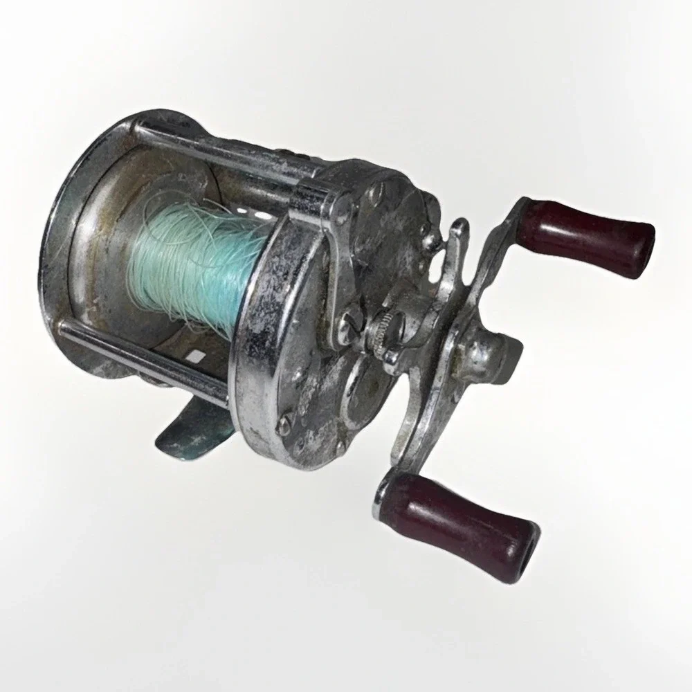 Pflueger Rocket No 1365 Baitcast Fishing Reel